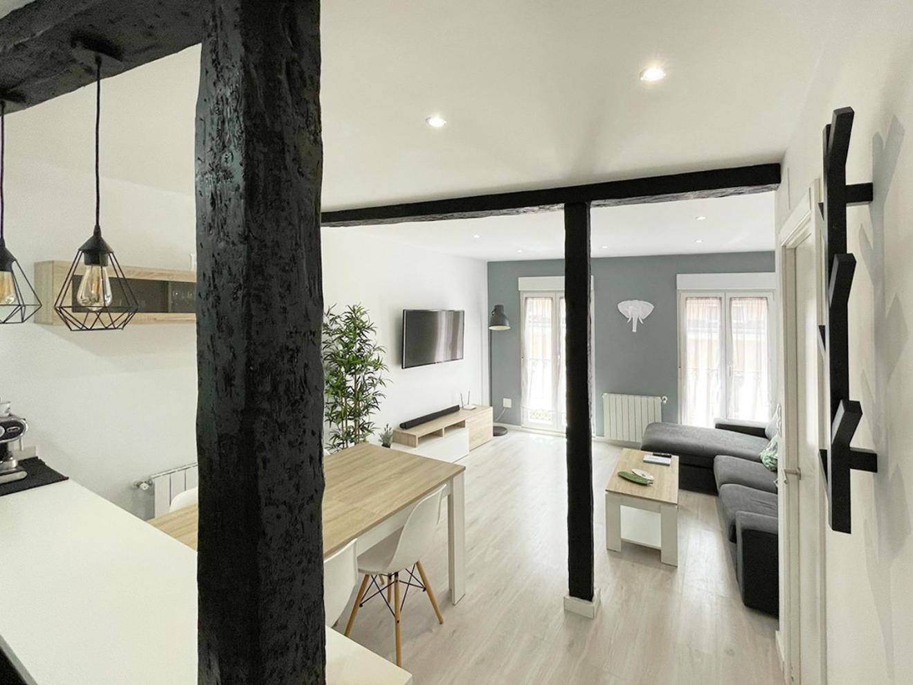 Luminoso Apartamento En Pleno Centro De Santender Kültér fotó